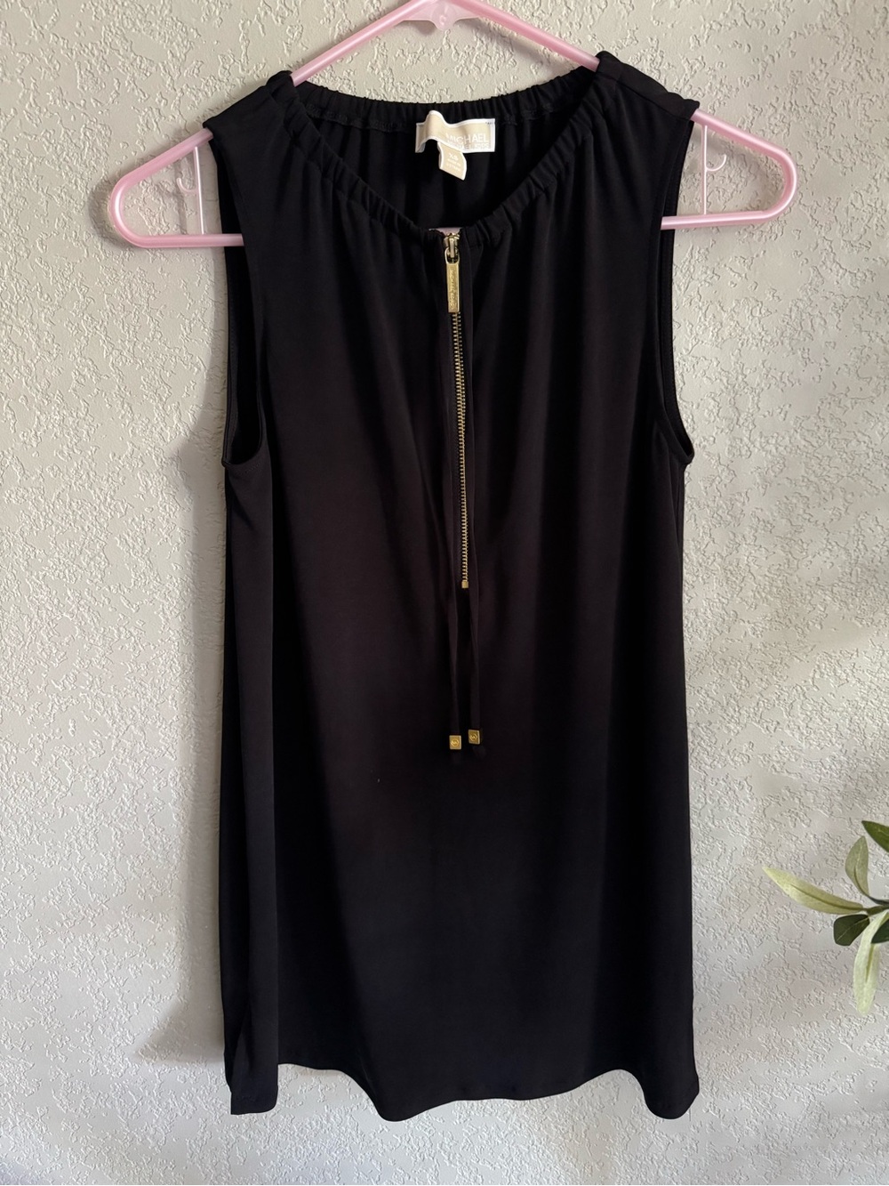 Michael Kors Womens XS Black Sleeveless Tunic Blouse Gold Zip Tie Neck